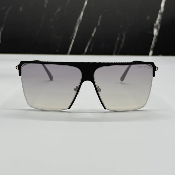 NEW TOM FORD SOFI TF840 01C SUNGLASSES WOMEN SQUARE BLACK EYEWEAR FT0840/S - Picture 4 of 13